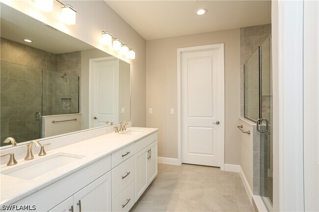 Building Photo - 2626 Seychelles Cir