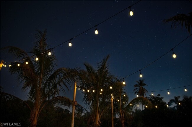 Building Photo - 528 14th St N