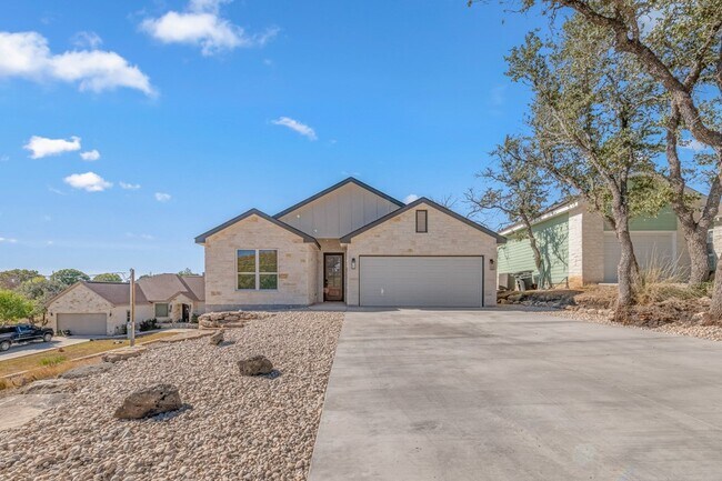 Building Photo - 130 Homer Dr W