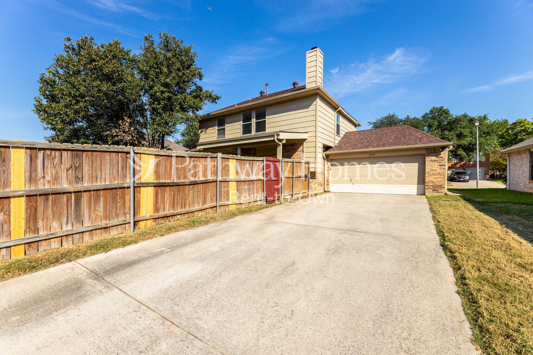 Building Photo - 629 Teakwood Dr