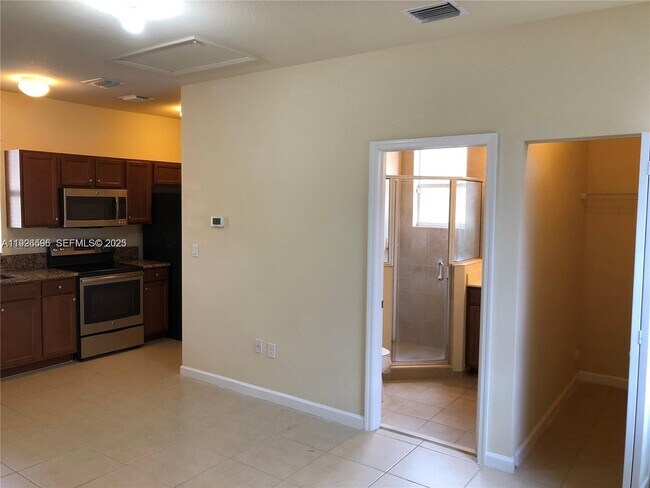 Building Photo - 17127 SW 96th St