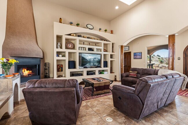 Building Photo - 12705 Chuck Wagon Rd