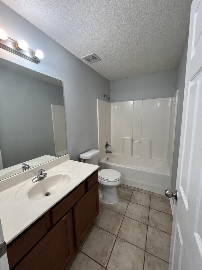 Building Photo - 6847 Kerry Valley Ln
