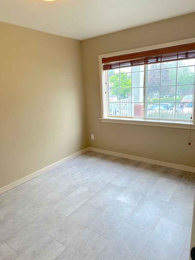 Building Photo - Two-Bedroom Condo in North End