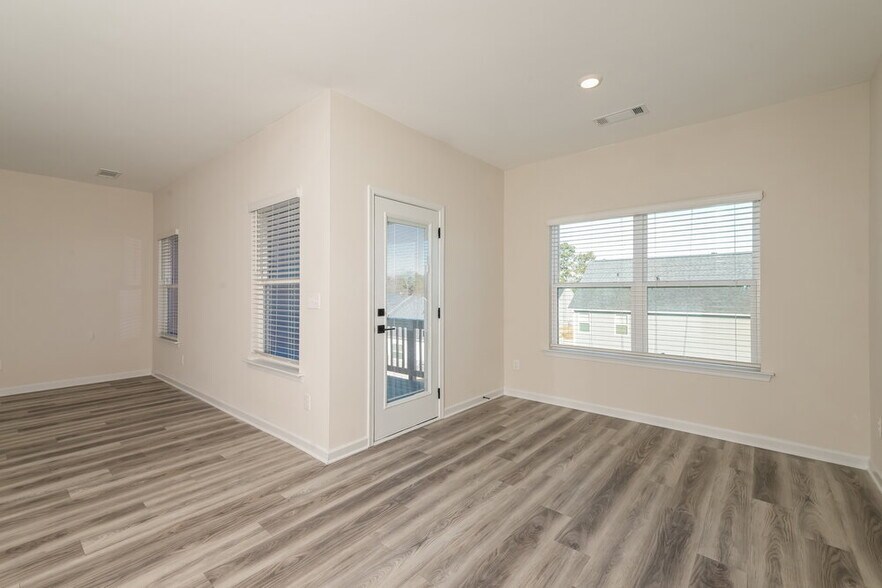 Building Photo - 3382 Arabian Farm Ln