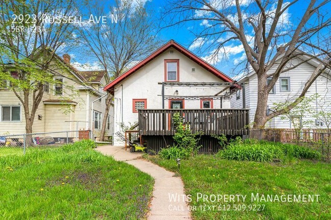 Building Photo - Beautiful 5 Bedroom Home