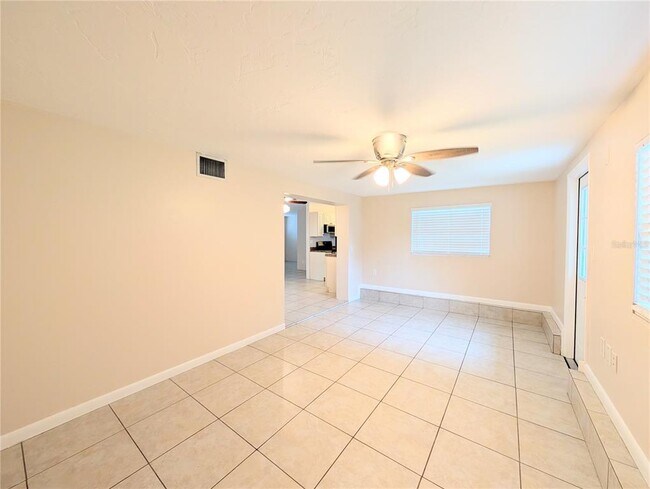 Building Photo - 1708 Bayshore Gardens Pkwy