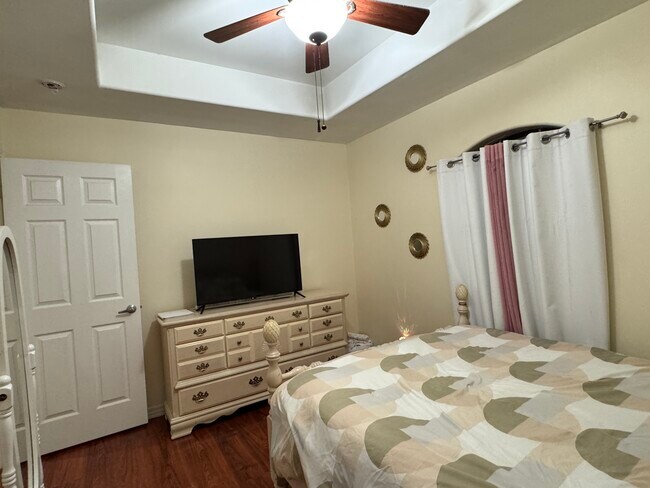 Primary Photo - 7204 N 44th Ln