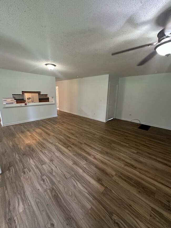 Building Photo - 6250 GA-136