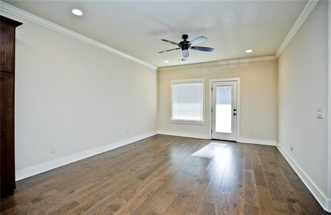 Building Photo - 3115 SW Hillstone Ave