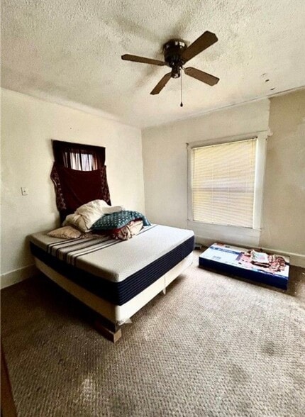 Building Photo - 925 W Olive St