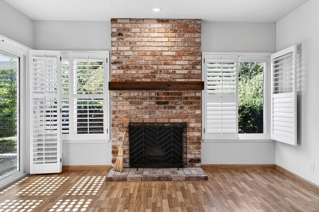 Building Photo - 2,003 Sq Ft Modern 4BR/2BA: Solar, EV Charging & Private Orchard!