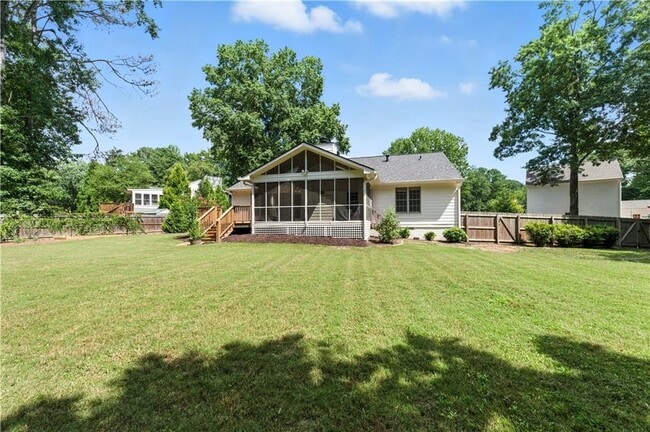 Building Photo - 1091 Colony Dr