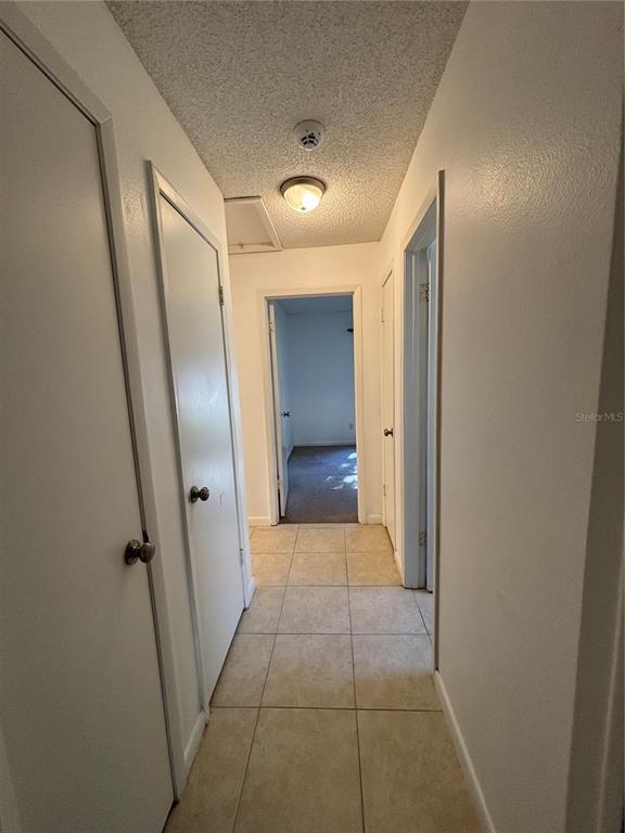 Building Photo - 1761 Lakeview Village Dr