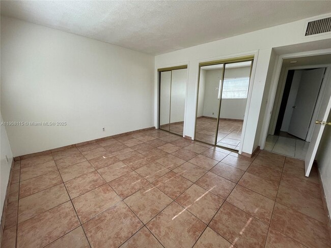 Building Photo - 4200 NW 3rd Ct