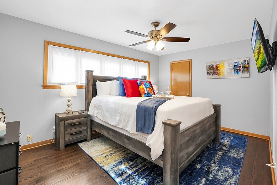 Building Photo - 6059 W 64th St