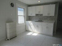 Building Photo - 81 Jetland St