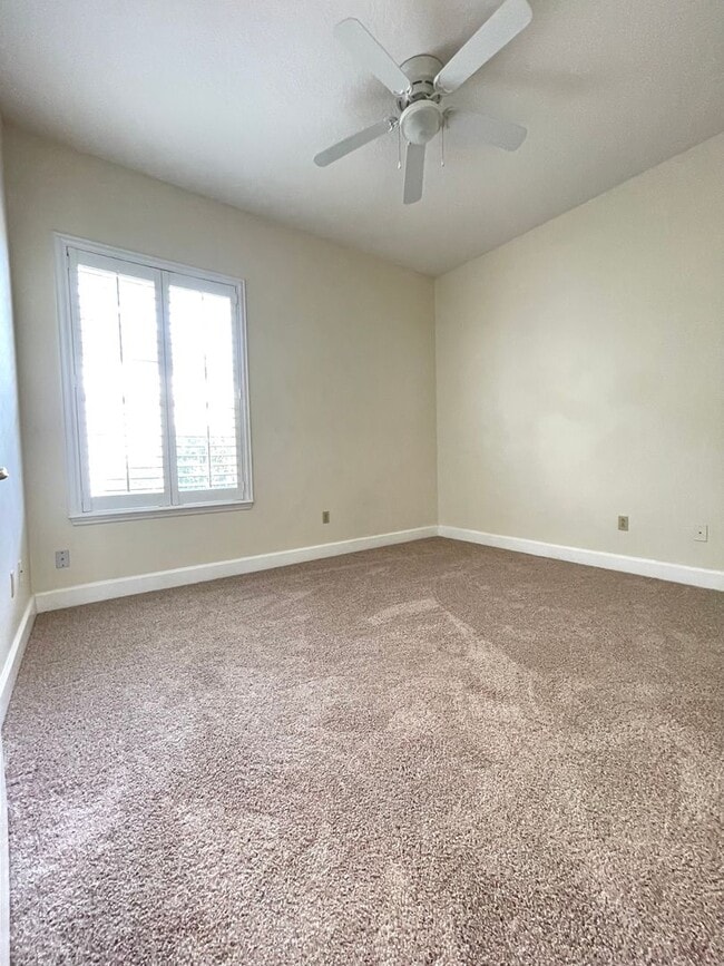 Building Photo - 1349 Whitney Isles Dr