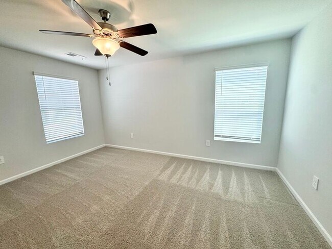 Building Photo - Available NOW!! 4 bedroom 2.5 bath home in RINCON, GA!!!