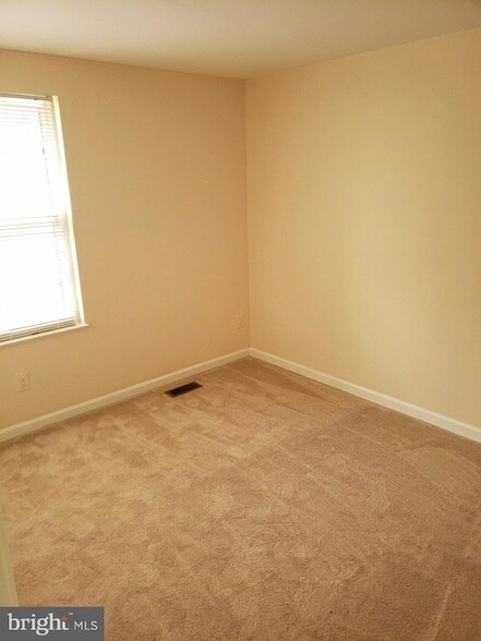 Building Photo - 12923 Augustus Ct