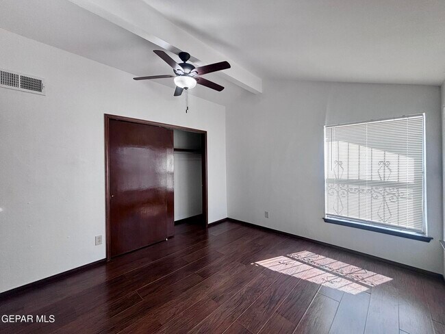 Building Photo - 11578 Chaplin Ct