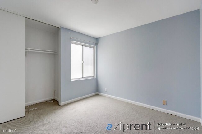 Building Photo - 2 br, 1 bath Condo - 2286 Greendale Dr, So...