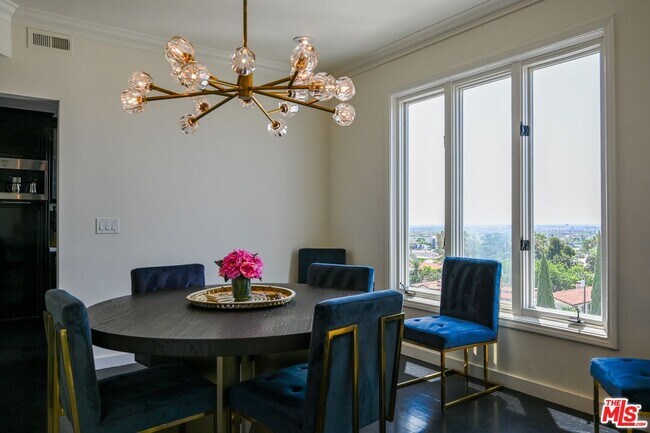 Building Photo - 1424 N Crescent Heights Blvd