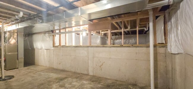 Building Photo - 4203 Viceroy St