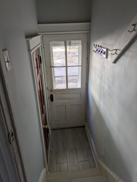 Building Photo - 34 New Britain Ave