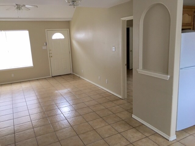 Building Photo - 2607 Cervantes Ave