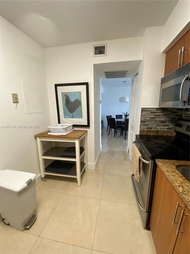 Building Photo - 3300 NE 192 St