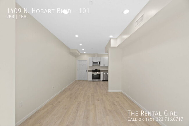 Building Photo - 1st Floor Hollywood Chic 2BR/ 2BA Open-Con...