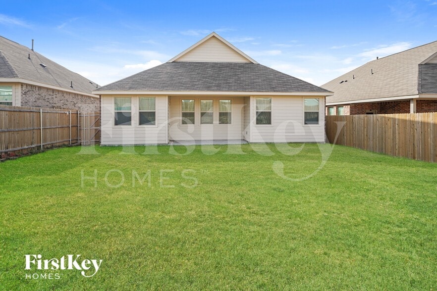 Building Photo - 2524 Goodrich Rd