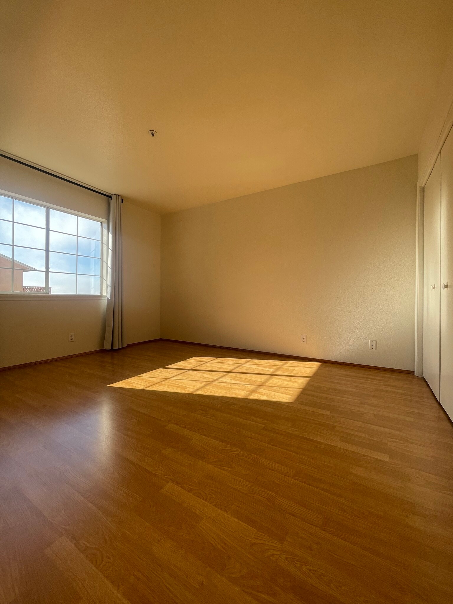 Building Photo - 1026 San Luis Cir