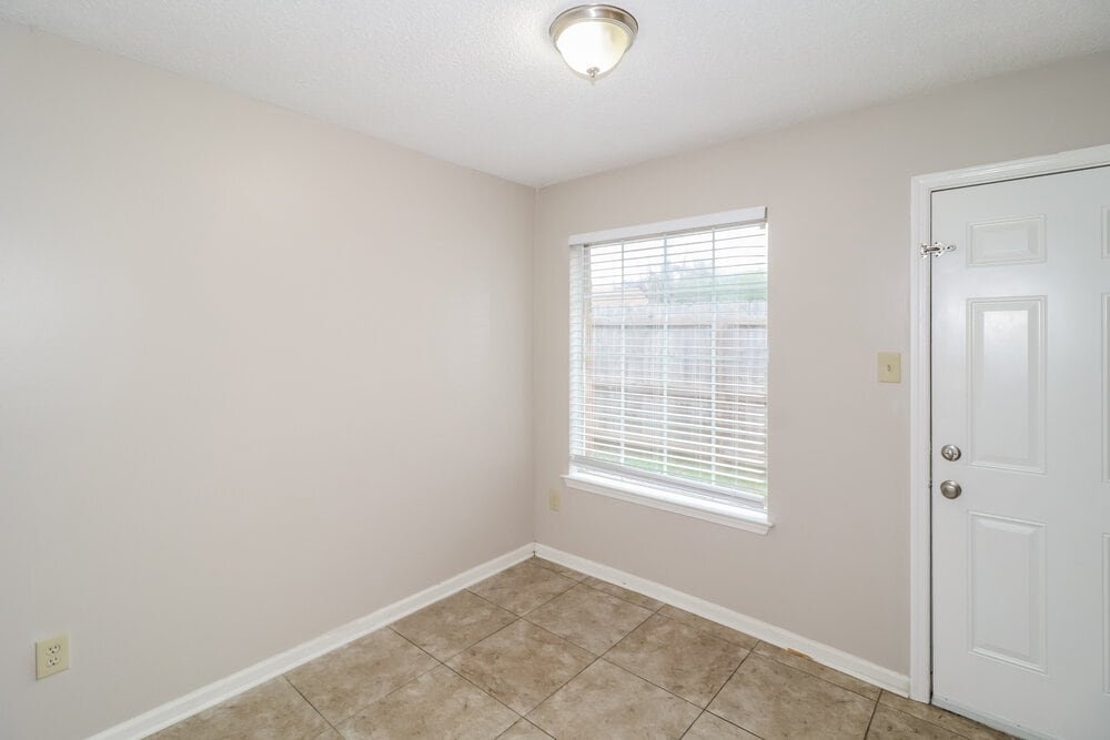 Building Photo - 2612 Appling Glen Dr