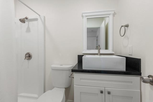 Building Photo - 2916 Anaheim St