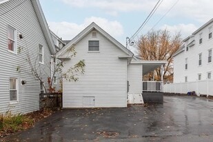 Building Photo - 87 Blodget St