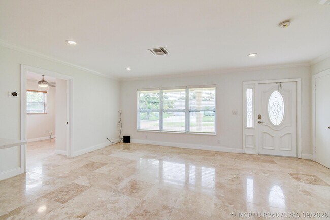 Building Photo - 15021 Jackson Rd