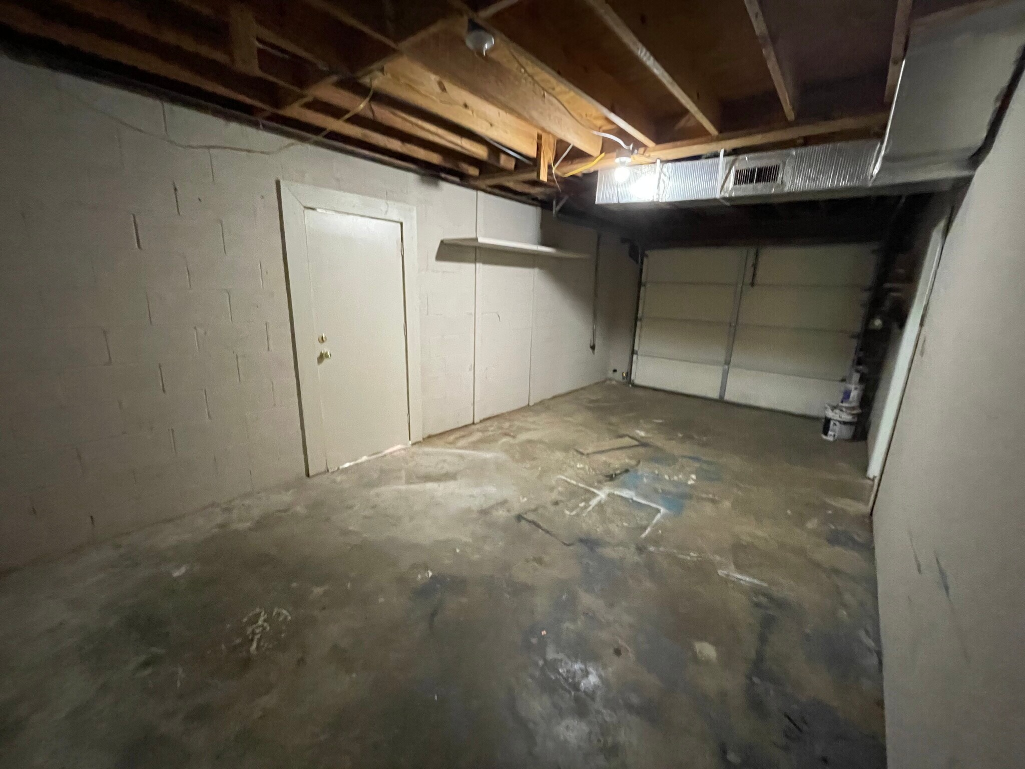 Garage/storage - 5241 Cornell Drive