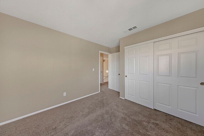 Building Photo - 151 Kachina Dr