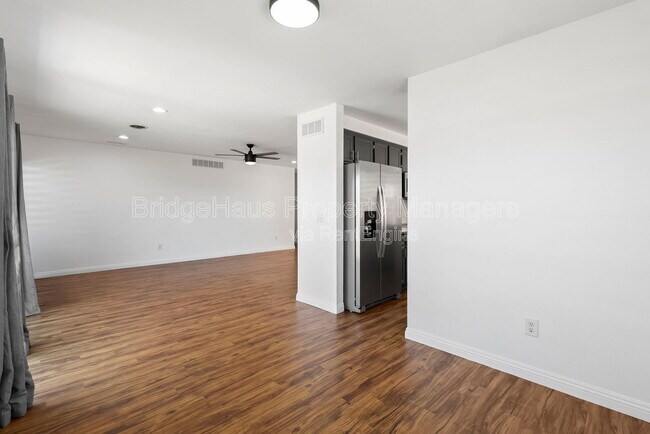 Building Photo - 11004 Collinwood Dr