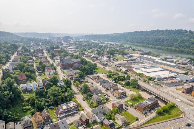 Building Photo - Beautiful 2 bedroom home in Rankin available March 1!