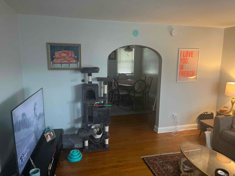 Building Photo - 1658 Thetford Rd