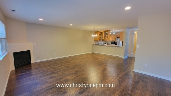 Building Photo - 5632 137th Pl SE