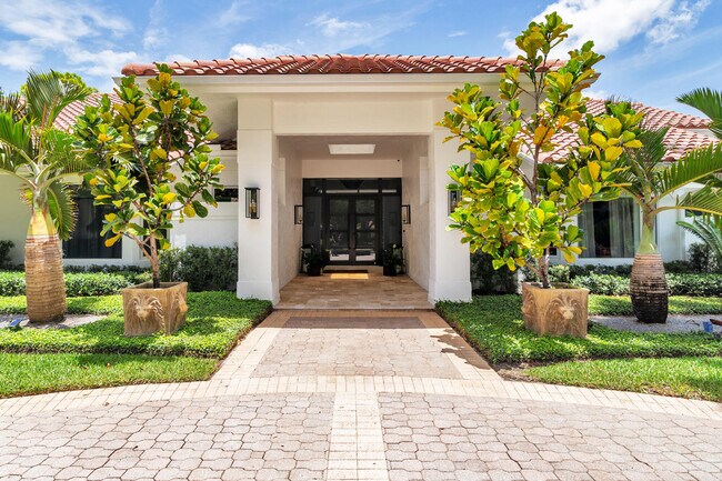 Building Photo - 1504 Breakers W Blvd