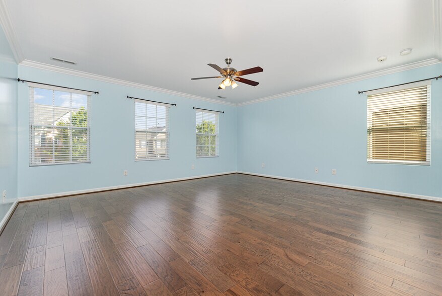 Building Photo - 1505 Yellow Daisy Dr
