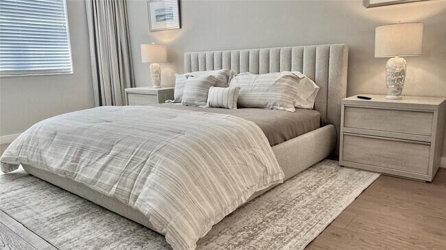 Building Photo - 5200 N Ocean Blvd