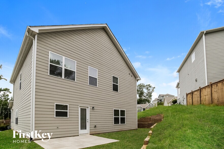 Building Photo - 240 Jefferson Ave