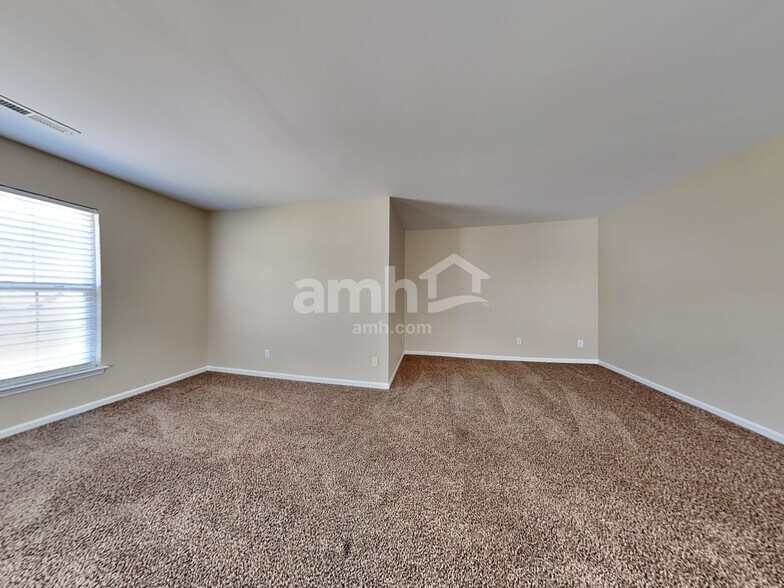 Building Photo - 7740 Desoto Dr