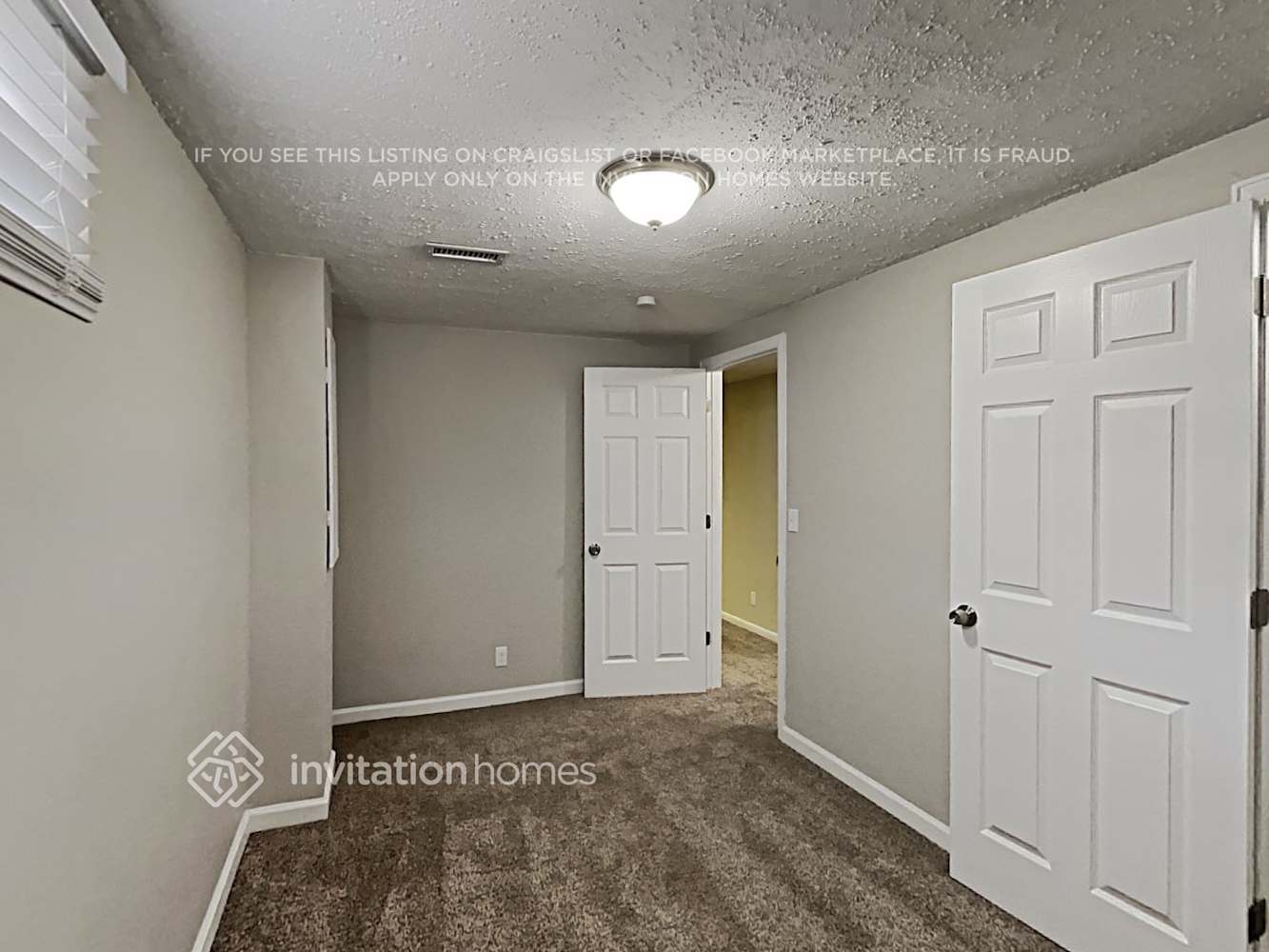 Building Photo - 15735 E Brown Ave